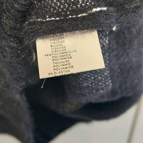 Jasmine women's sweater like new, one size, black and white