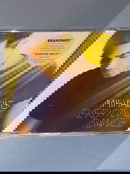  michalis chatzigiannis / Everyone Dance / to spanio germaniko Cd single / "cheria psila" sta anglika!!