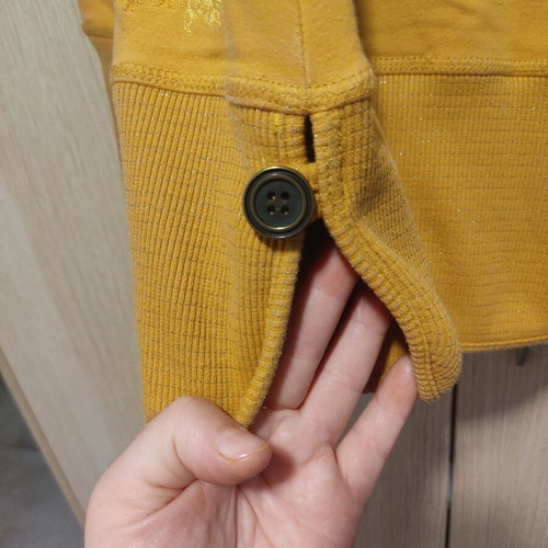 Women's hoodie sweater XL used, yellow with embroidery and buttons