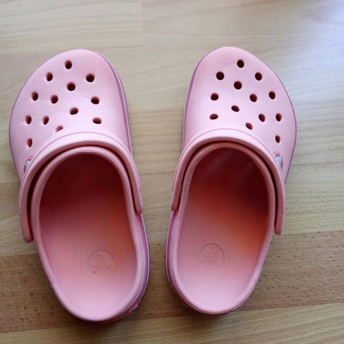 Crocs girls' slippers used, size 33-34