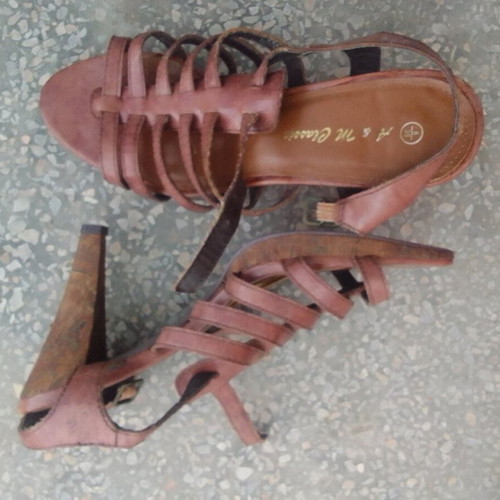 Brown sandals size 39 like new