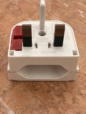UK to European plug adapter, white