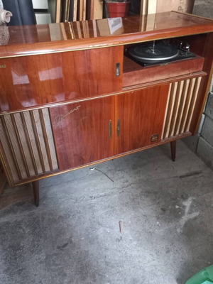 Vintage ραδιοπικάπ κονσόλα μεταχειρισμένη, δεκαετίας '50-'60, ξύλινη