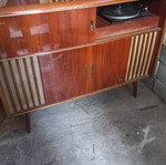 Vintage ραδιοπικάπ κονσόλα μεταχειρισμένη, δεκαετίας '50-'60, ξύλινη