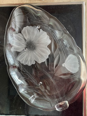 Vintage glass platter leaf-shaped with satin flowers XL used