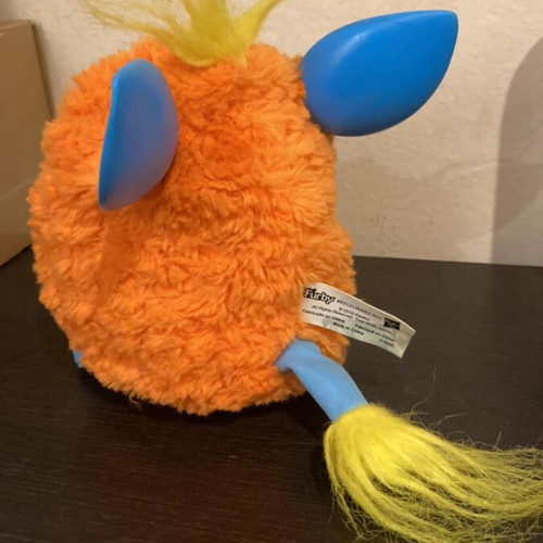 Furby Hasbro used, fully functional with sound and movement