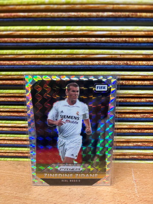 2025-26 Panini FIFA Prizm Zinedine Zidane Flashback Insert new