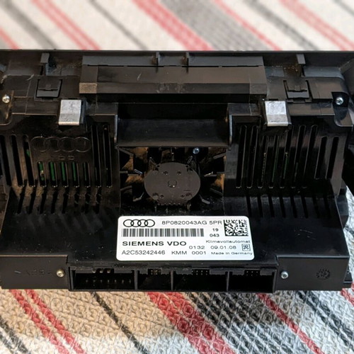 Audi A3 8P air conditioning console like new for 2 din
