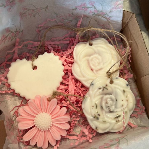 Drawer closet aromatics set of 4, new, soy wax scents