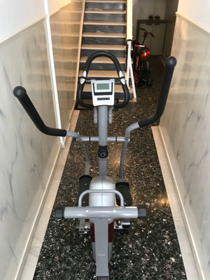 Elliptical Machine Pegasus K7.9H8 Like New