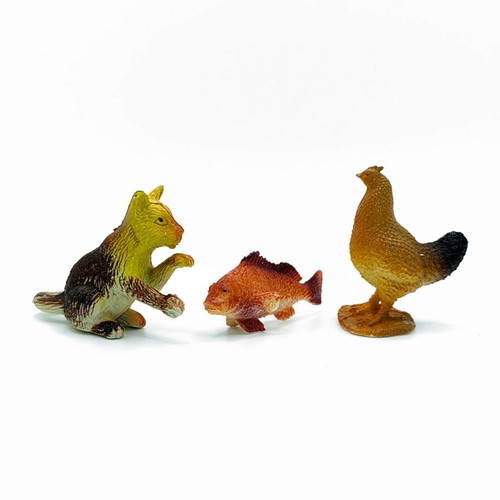 Vintage animal figures 7 pieces like new
