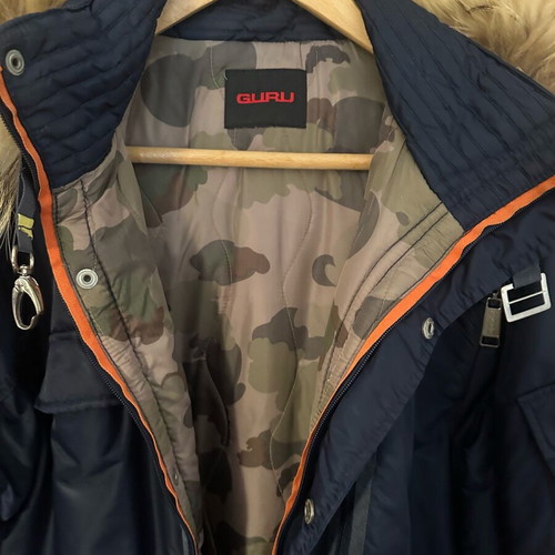 Winter jacket with hood Guru size L used, blue