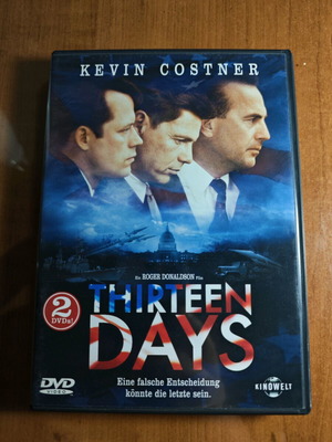 Thirteen Days DVD 2-disc edition like new, political thriller