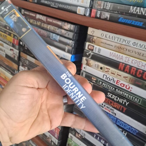 The Bourne Identity DVD used, action adventure with subtitles