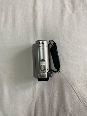 Sony Handycam DCR-SX30 video camera like new