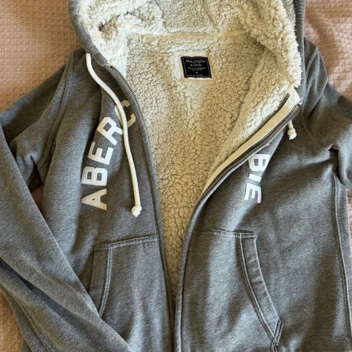 Abercrombie & Fitch women's grey hoodie jacket, size M
