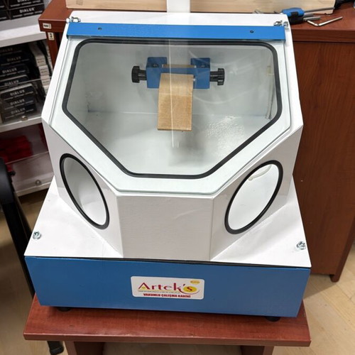 Jewelry Work Cabinet for Sandblasting and Vacuum Like New
