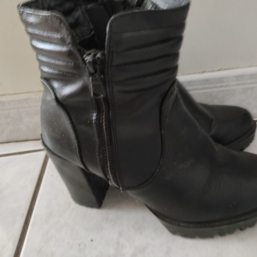 Vera Blum black ankle boots size 37 used