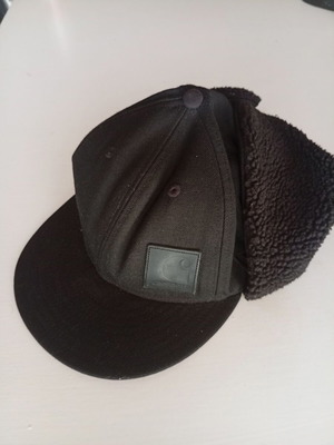 Carhartt x New Era hat size 7/8 used, black