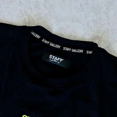 Staff Collection 50/50 style t-shirt like new, size M, black