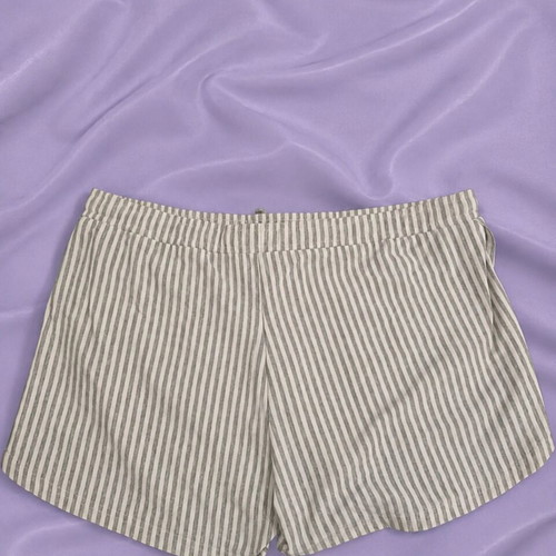 Pajama shorts like new, white and gray, size XL