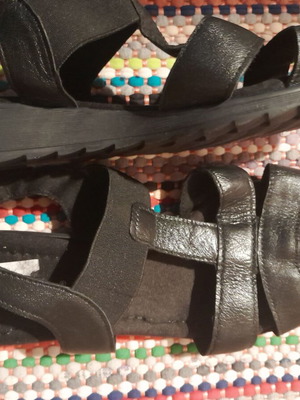 Γυναικεία σανδάλια Hush Puppies σαν καινούργια, νούμερο 38, μαύρα