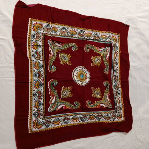 Headscarf like new, size 60x60 cm, small