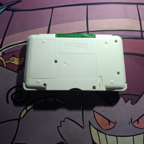 Nintendo DS Mew Edition like new with stylus