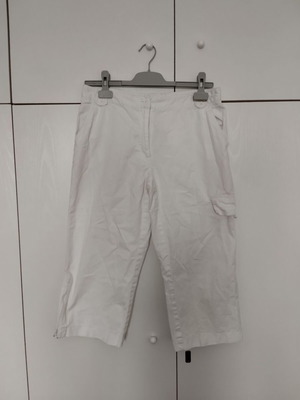 Cotton white bermuda shorts medium large like new