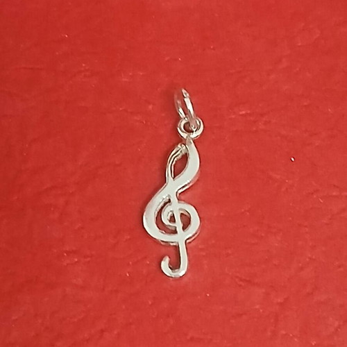 Silver treble clef pendant