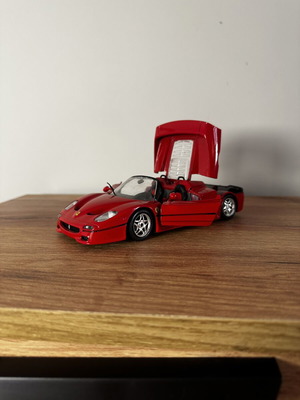 Ferrari F50 model car made in Italy by Burago like new