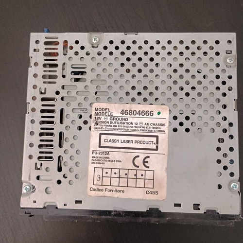 Car radio PU-2312A model 46804666 used without front panel