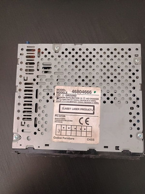Car radio PU-2312A model 46804666 used without front panel