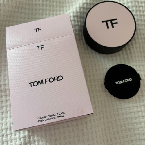 Tom Ford cushion compact case new, collectible with sponge