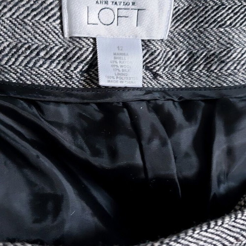 Loft by Ann Taylor skirt-pants like new with wide legs and lining