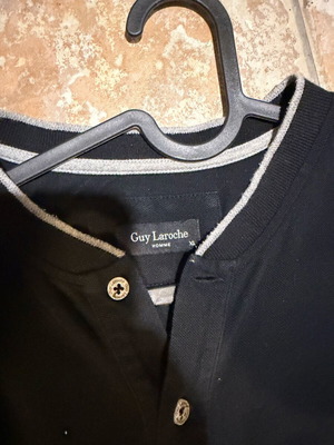 Guy Laroche shirt size Large like new, black