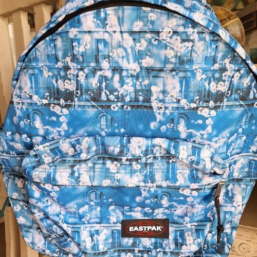 Eastpak τσάντα πλάτης καινούργια μονοθέσια