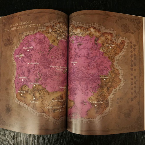 World of Warcraft Chronicle Volume I like new, Greek edition