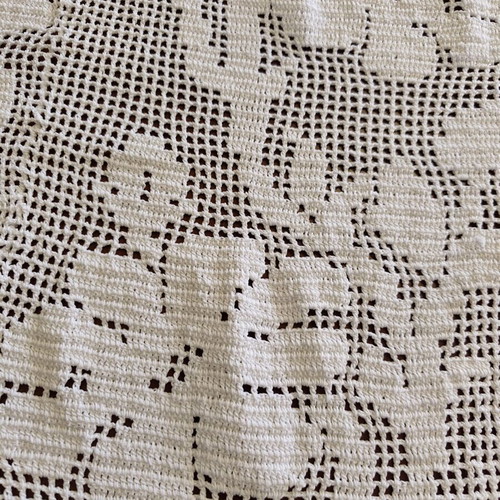Knitted handmade blanket used 200x200
