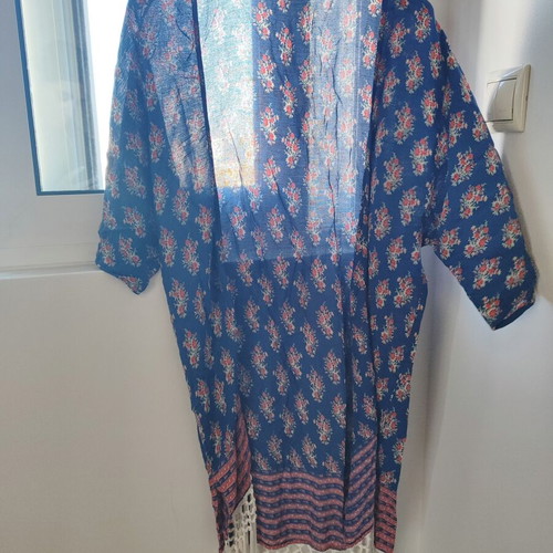 Floral kimono Mango like new, summer vest with fringes