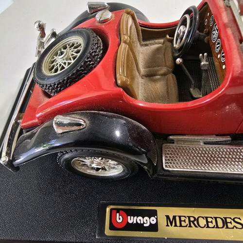 Mercedes Benz SSK 1928 Burago model car used, scale 1:24, red