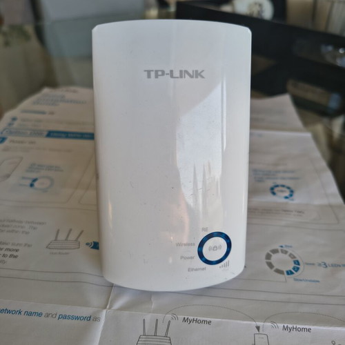 TP-Link TL-WA850RE Wi-Fi Range Extender N300, like new