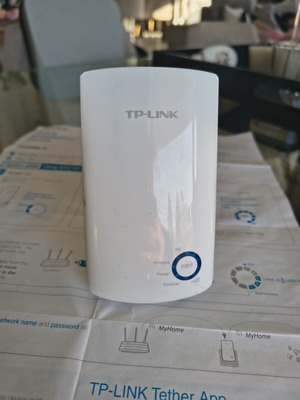 TP-Link TL-WA850RE Wi-Fi Range Extender N300, like new
