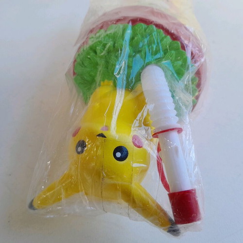 Pokemon cup with Pikachu figure season 1 1999 Nintendo new