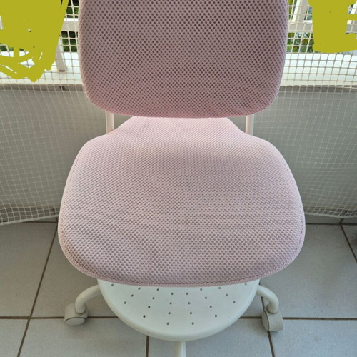IKEA children's desk chair like new