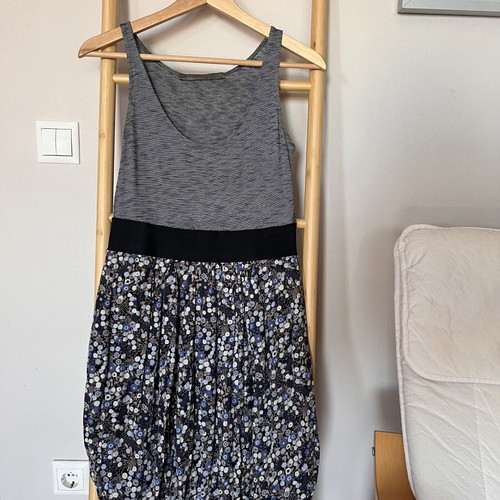 Zara Floral Balloon Dress like new, grey and blue, size M