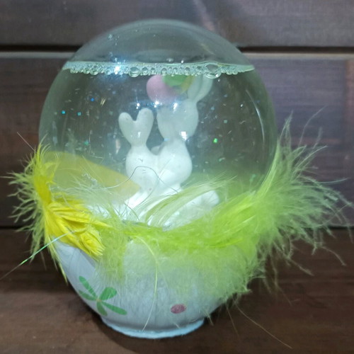 Easter snow globe and egg vintage set like new