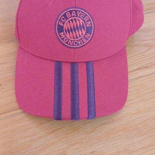 FC Bayern München scarf and hat set like new, kids one size