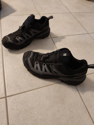 Salomon X Ultra 360 Low GTX shoes, black and grey, size 44
