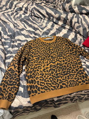 Pullover Mango σαν καινούργιο, πολύ άνετο, μέγεθος M